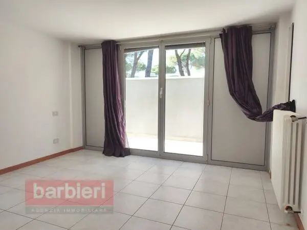 Locale Commerciale viale Dante, Cervia