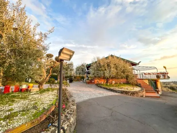 Villa via Crovacchi Snc, Santa Maria Di Licodia