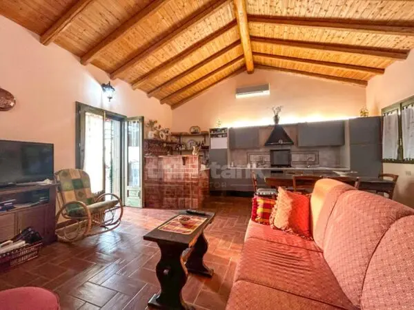 Villa via Crovacchi Snc, Santa Maria Di Licodia