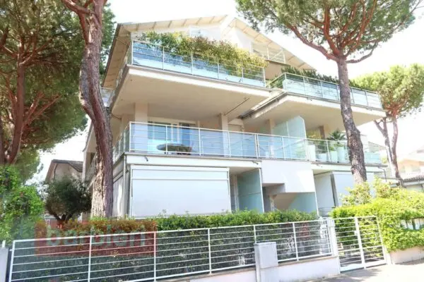 Appartamento via Cilea 21, Cervia