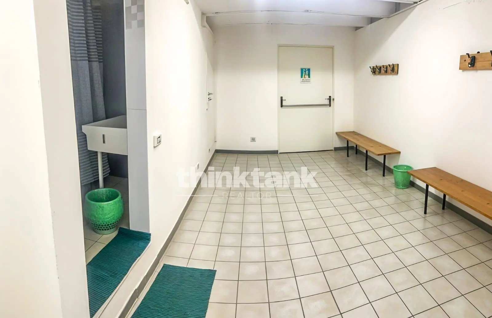 Immagine per Locale Commerciale in vendita a Ragalna Via Nizzeti 