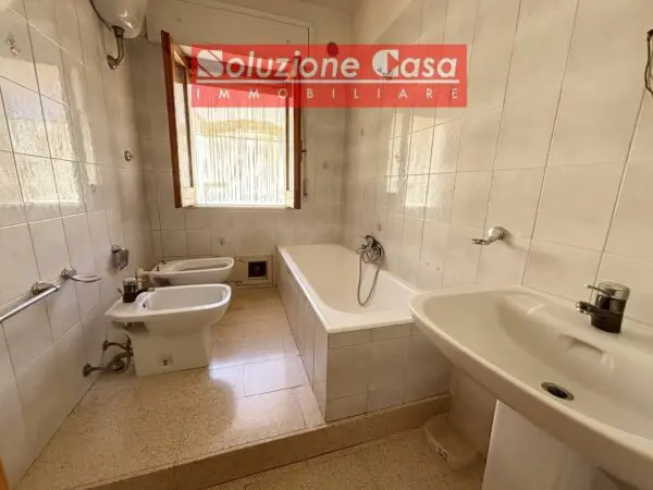 Appartamento via Martiri Di Barletta 55, Canosa Di Puglia