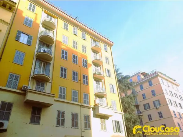 Appartamento via Clelia 17, Roma