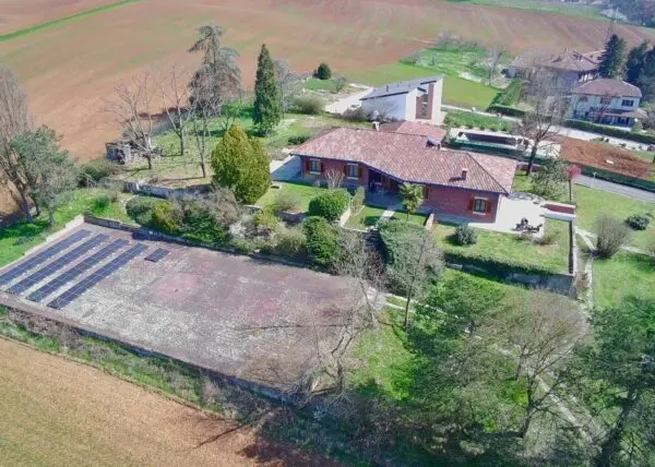 Villa via, Alessandria
