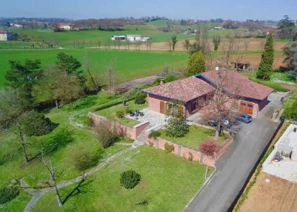 Villa via, Alessandria