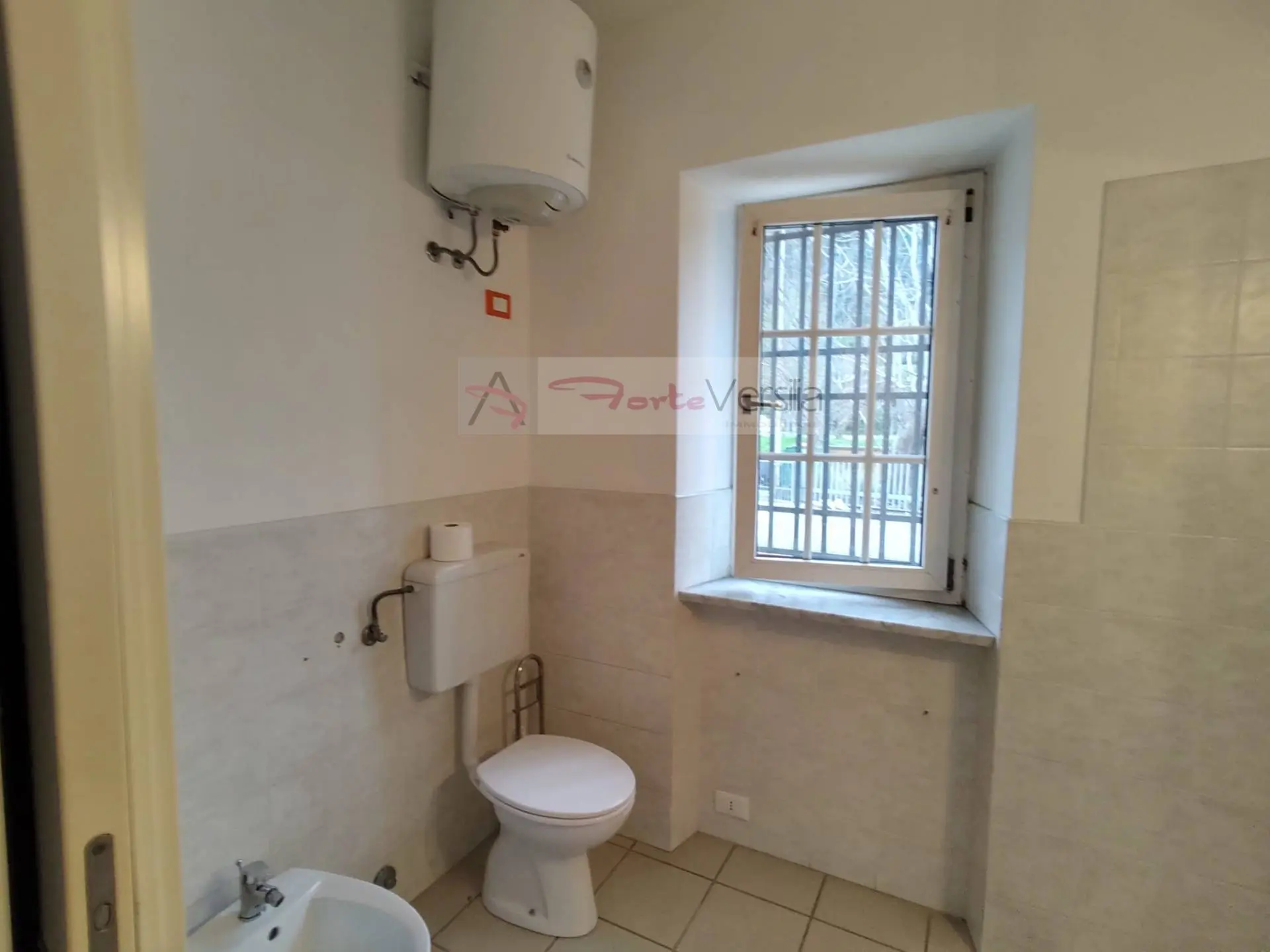 Immagine per Ufficio in vendita a Camaiore  