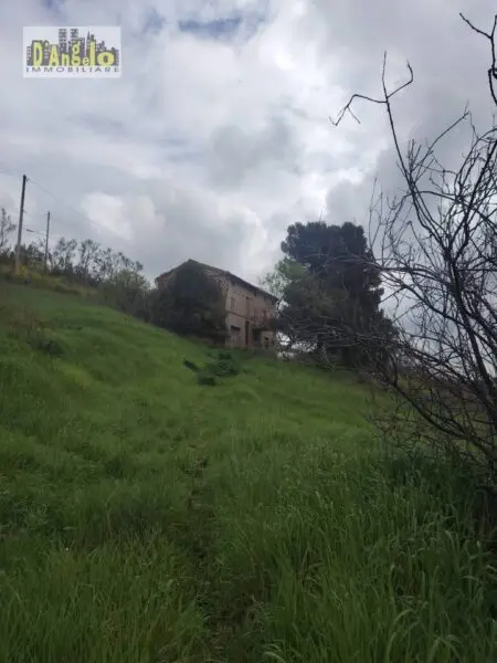 Rustico/Casale via Contrada San Lazzaro 29, Offida