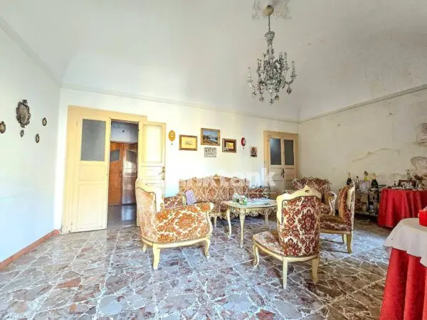 Appartamento via Campailla 12, Modica