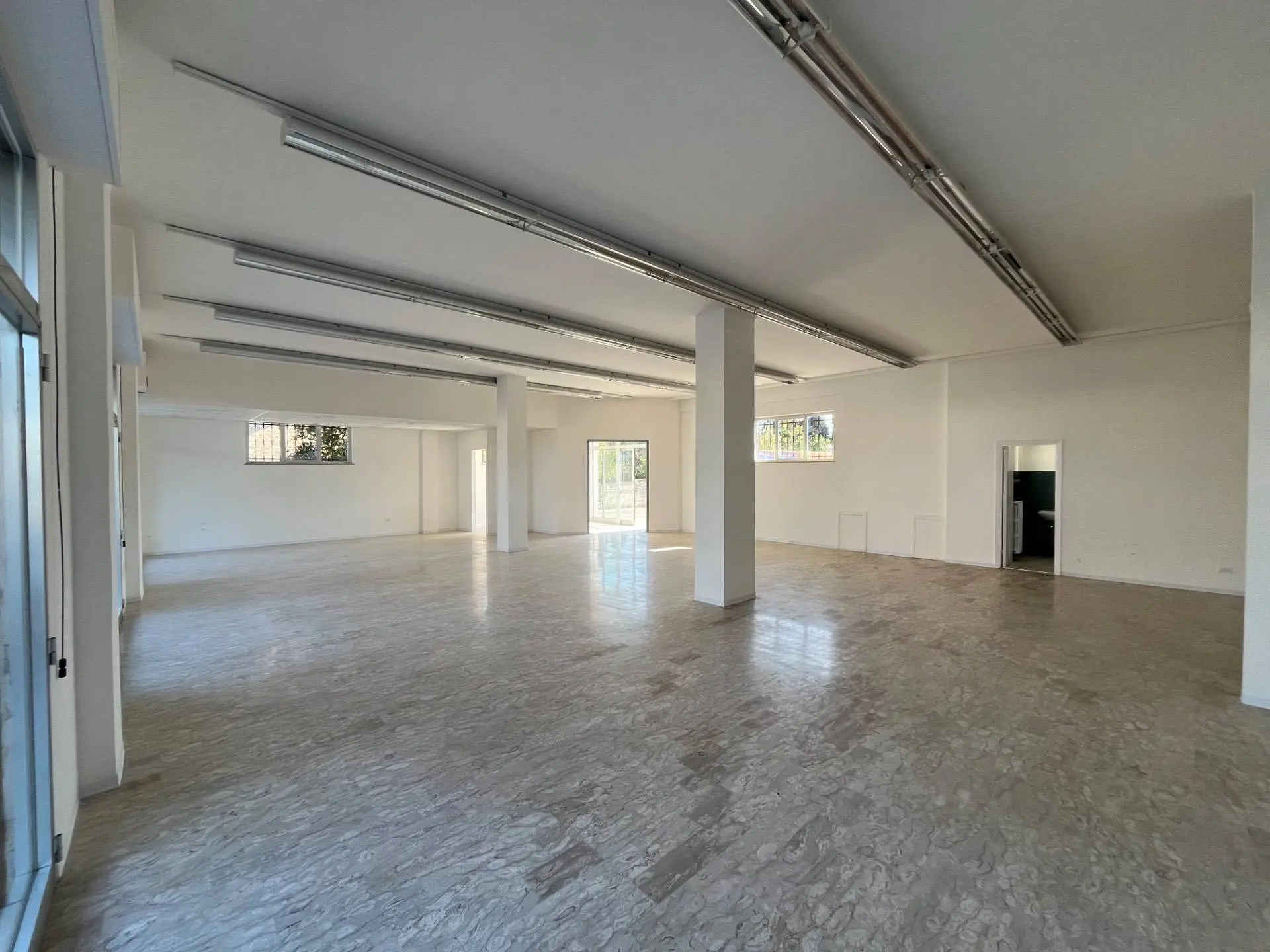 Immagine per Locale Commerciale in affitto a Villalfonsina Via Pietro Nenni 115