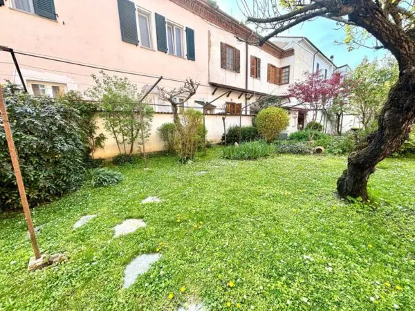 Stabile/Palazzo via, Alessandria