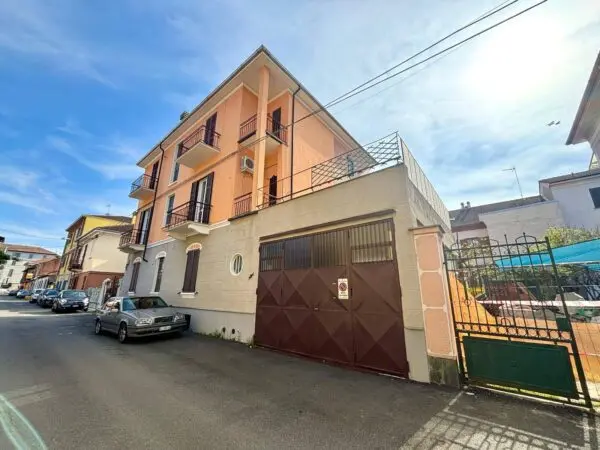Stabile/Palazzo via, Alessandria