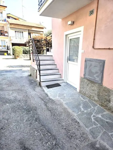 Appartamento via Crosa, Arona