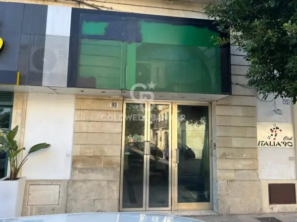 Locale Commerciale piazza Dante Alighieri 93, Galatina