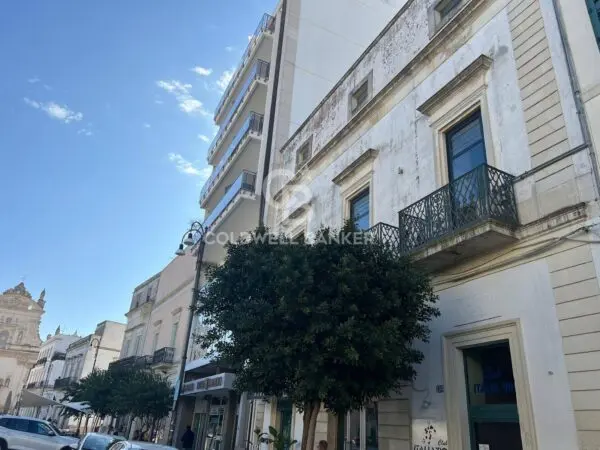 Locale Commerciale piazza Dante Alighieri 93, Galatina