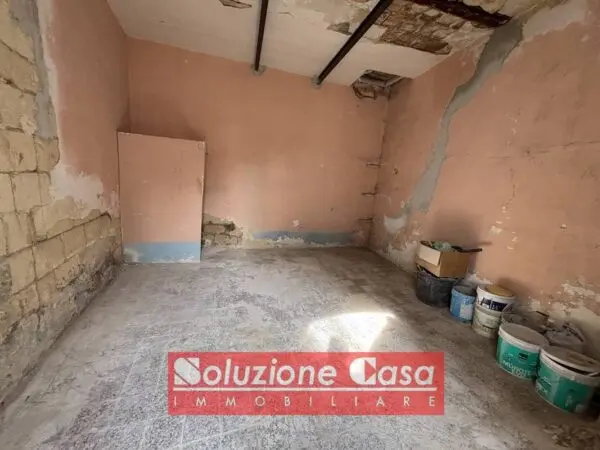 Casa Indipendente via Santa Caterina 13, Canosa Di Puglia