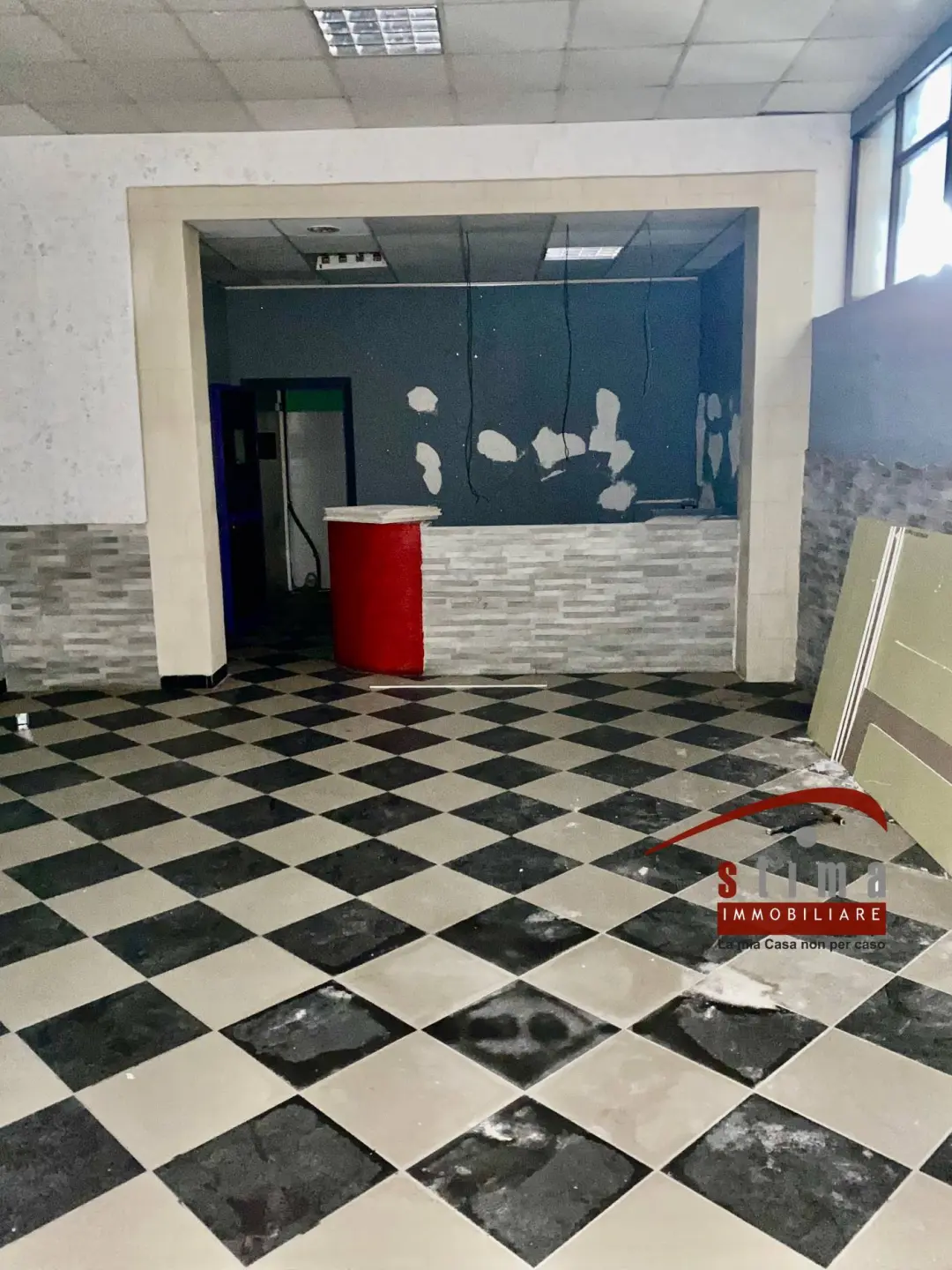 Immagine per Locale Commerciale in affitto a Siracusa via Basento 20