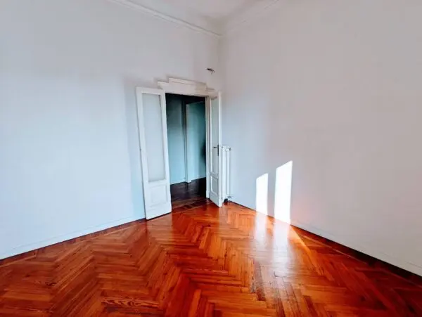 Appartamento via Spartaco 10, Milano