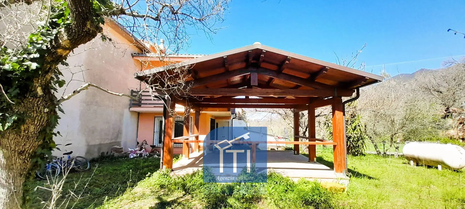 Immagine per Villa in vendita a Cervaro Via Noceromana 
