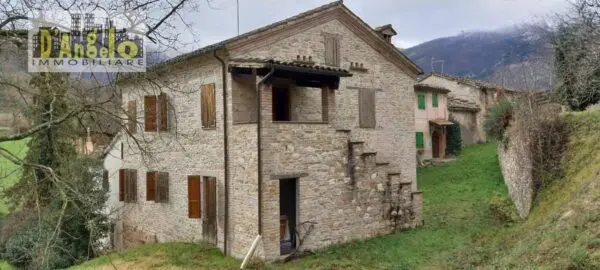 Villa via, Sarnano
