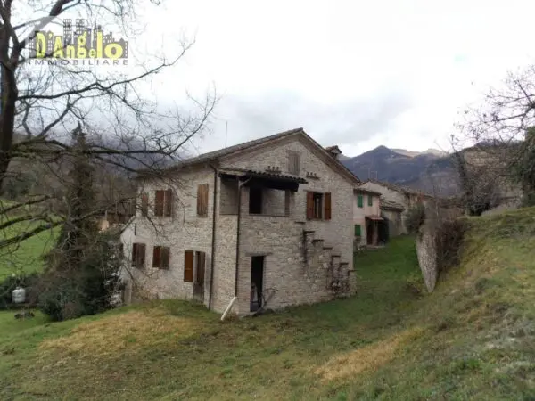 Villa via, Sarnano