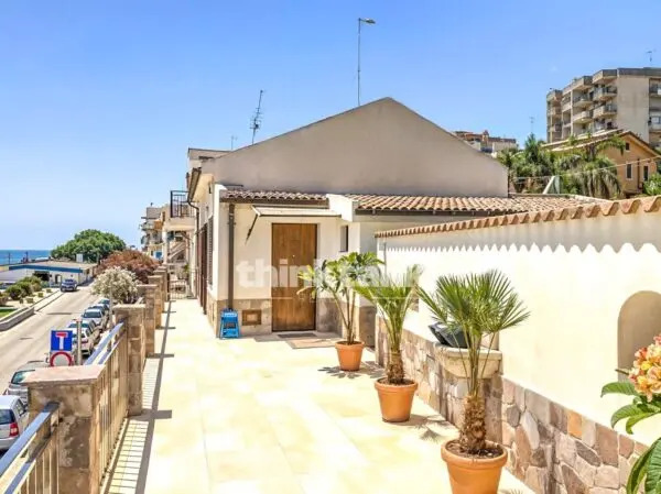 Villa via Lido Snc, Sciacca