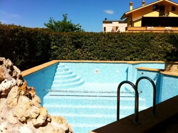 Villa Trifamiliare Pineto