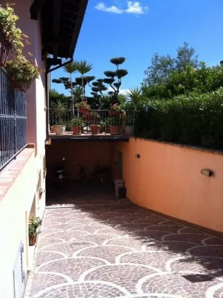 Villa Trifamiliare Pineto
