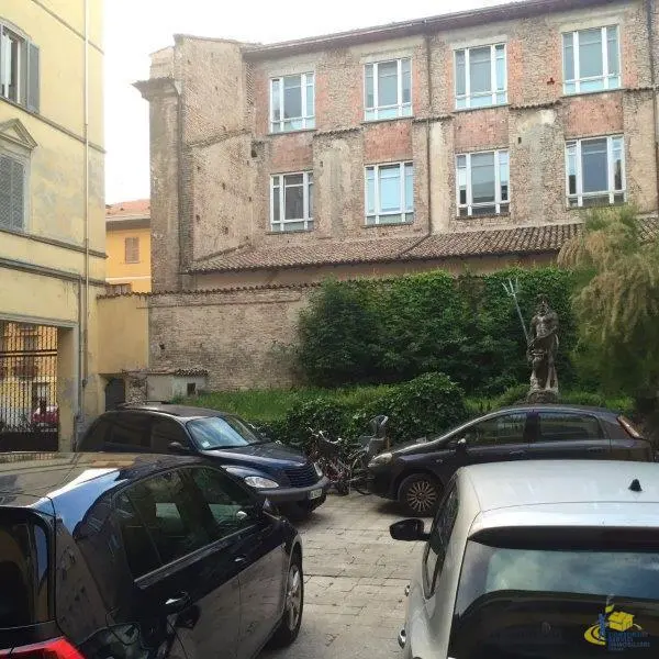 Loft strada Della Repubblica 58, Centro Storico, Parma