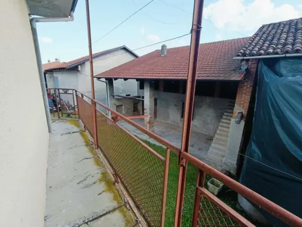 Magazzino 1, Front