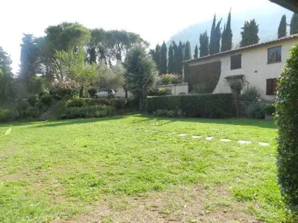 Casale via Di Villa Gaia 508, Lucca