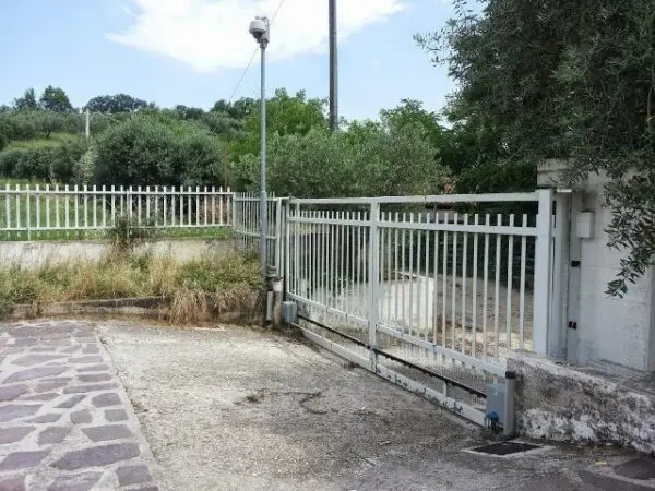 Villa via Prima Collina, Ascoli Piceno