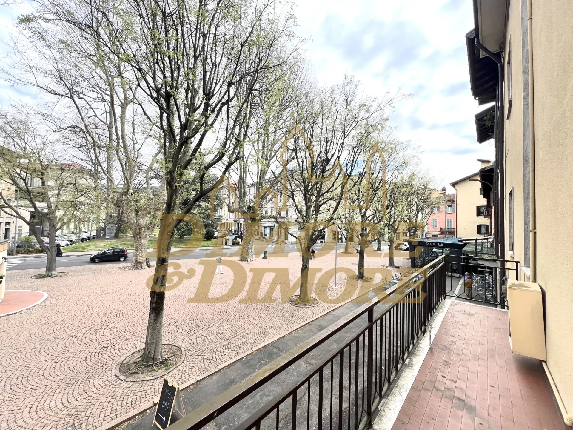 Immagine per Trilocale in vendita a Luino piazza Garibaldi 10