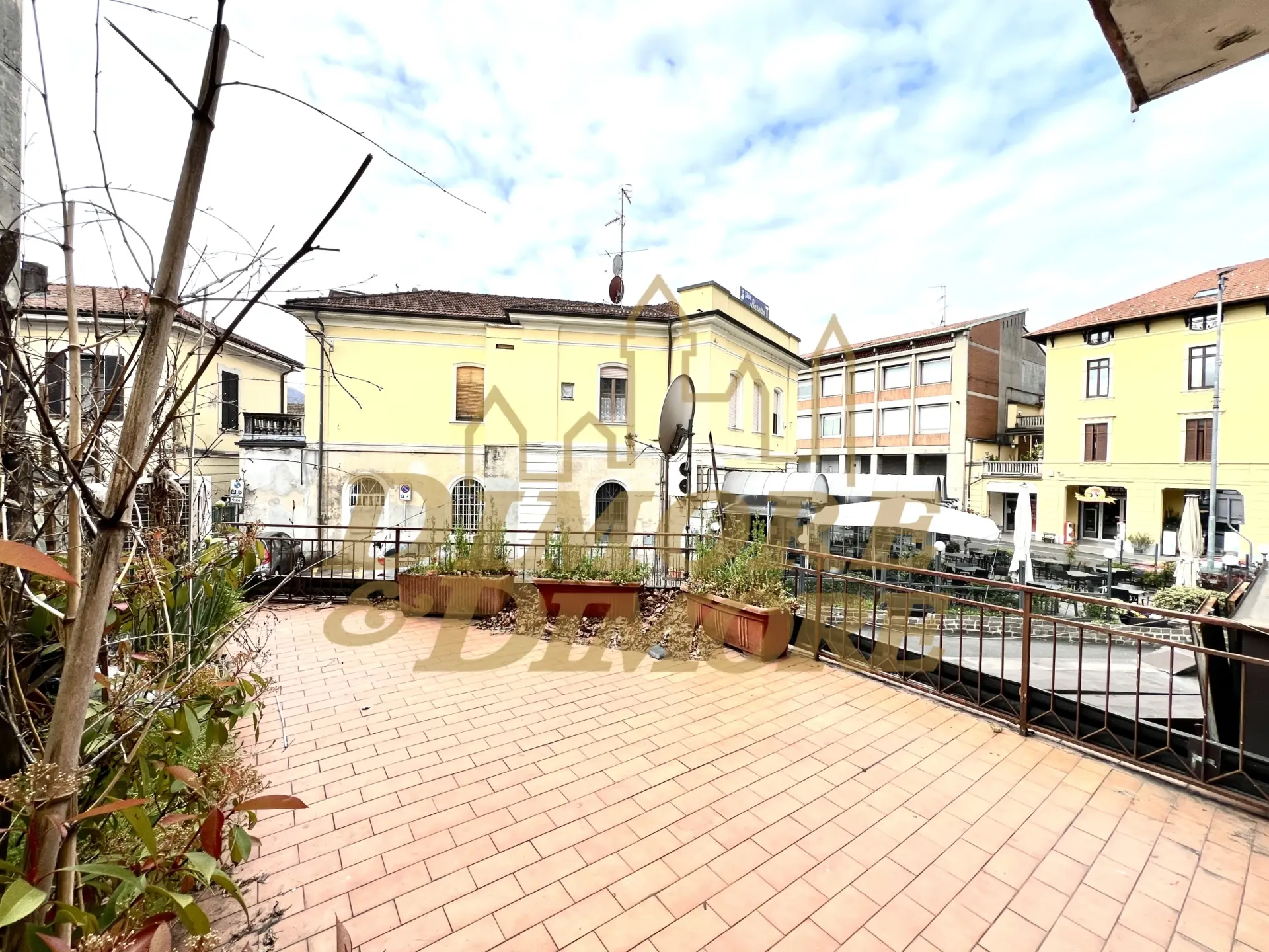 Immagine per Trilocale in vendita a Luino piazza Garibaldi 10