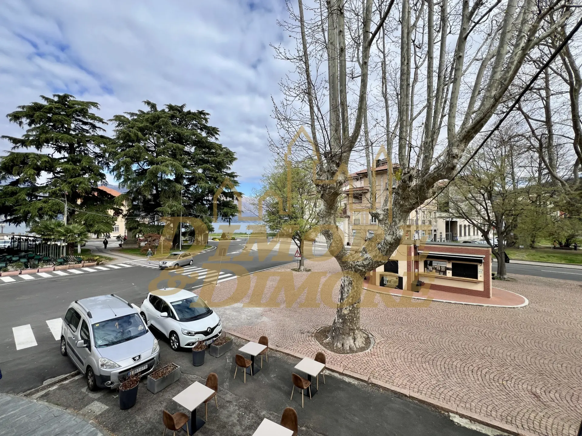 Immagine per Trilocale in vendita a Luino piazza Garibaldi 10