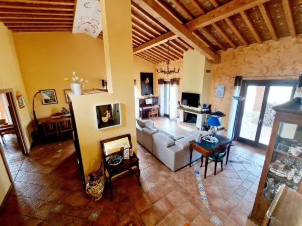Villa strada Di Campo Sardella, Amelia