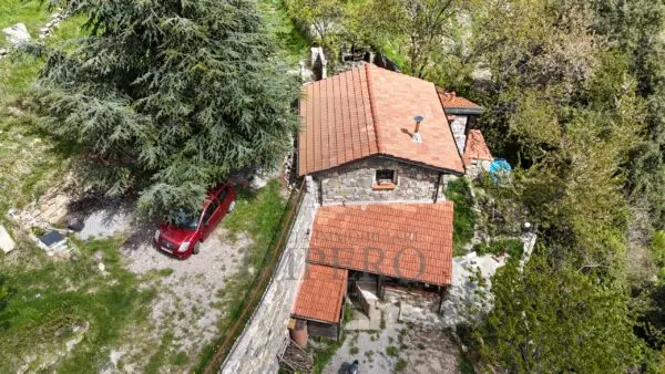 Villa strada Provinciale 65, Castel Vittorio