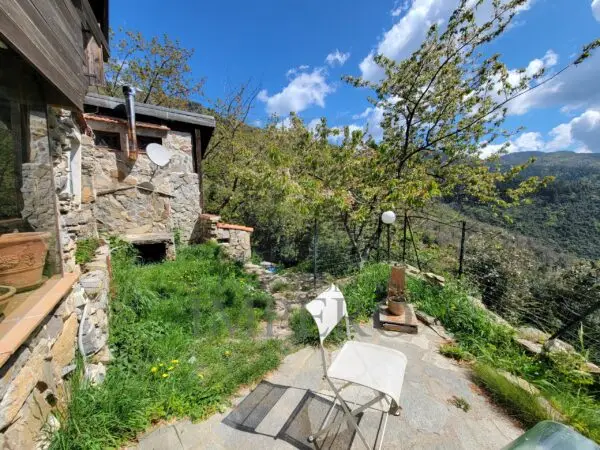 Villa strada Provinciale 65, Castel Vittorio