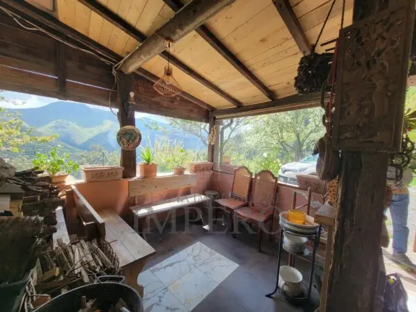 Villa strada Provinciale 65, Castel Vittorio