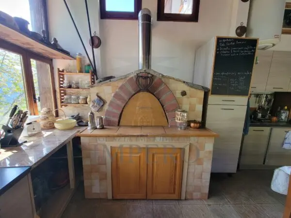 Villa strada Provinciale 65, Castel Vittorio