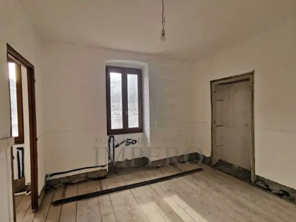 Trilocale via Nuova 10, Isolabona