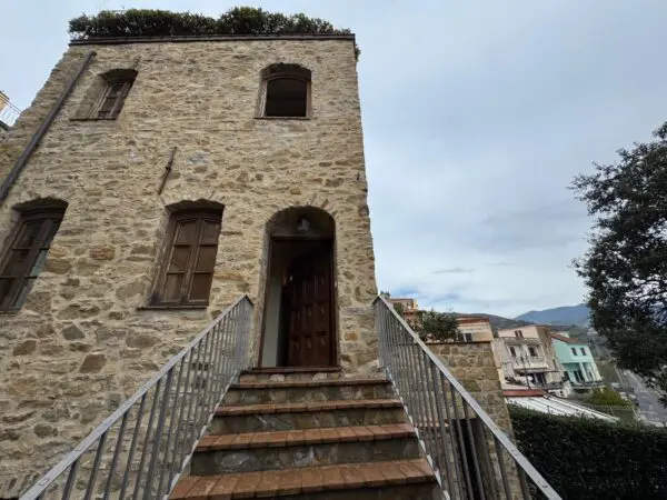 Villa piazza San Sebastiano, Sanremo