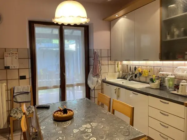 Villa A Schiera via Monte Carpegna, Ancona