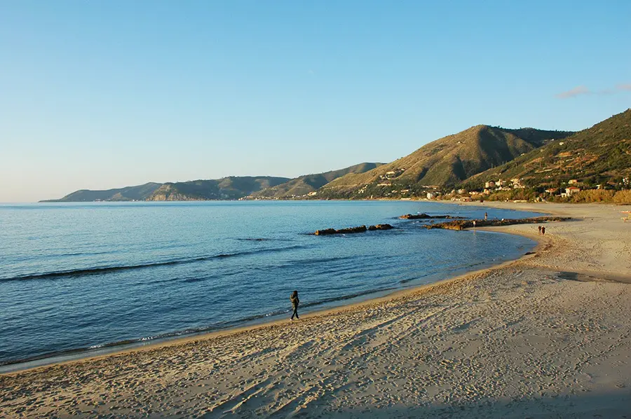 Immagine per Villaggio Turistico in vendita a Salerno piazza Dante Alighieri 1