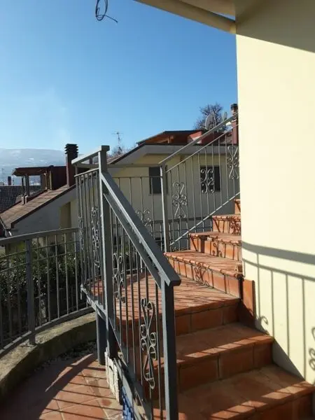 Villa A Schiera via Monticelli, Ascoli Piceno