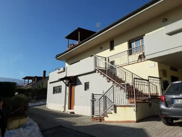 Villa A Schiera via Monticelli, Ascoli Piceno