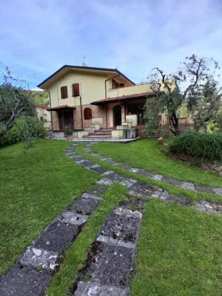 Villa via Vecchia I, Maggiano, Lucca