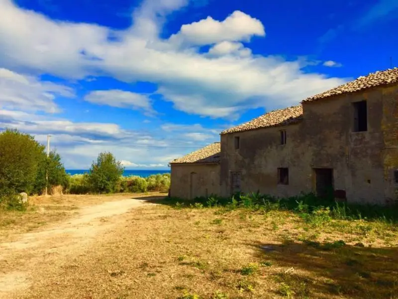 Immagine per Casale in vendita a Cupra Marittima via Contrada San Michele