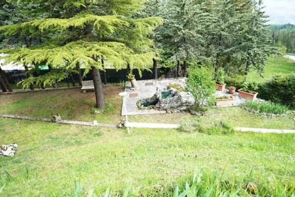 Villa Trifamiliare via Colle San Marco, Ascoli Piceno