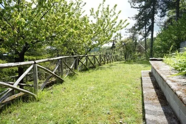 Villa Trifamiliare via Colle San Marco, Ascoli Piceno