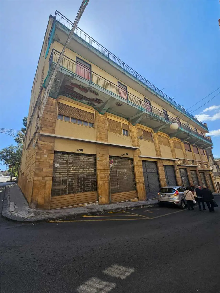 Immagine per Stabile - Palazzo in vendita a Lentini via Giuseppe Verdi